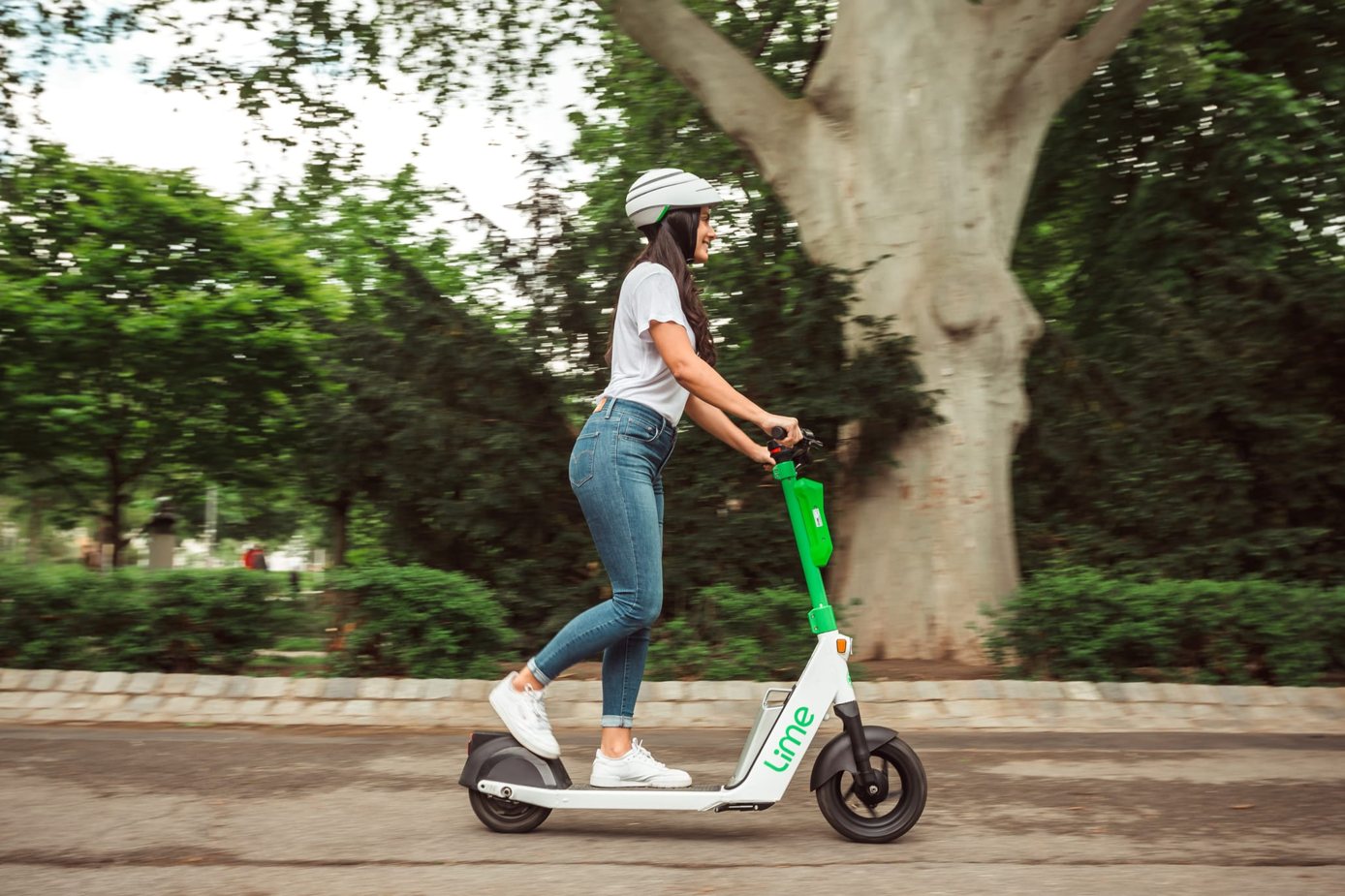 emisje CO₂ hulajnogi elektrycznej na każdym etapie jej cyklu życia